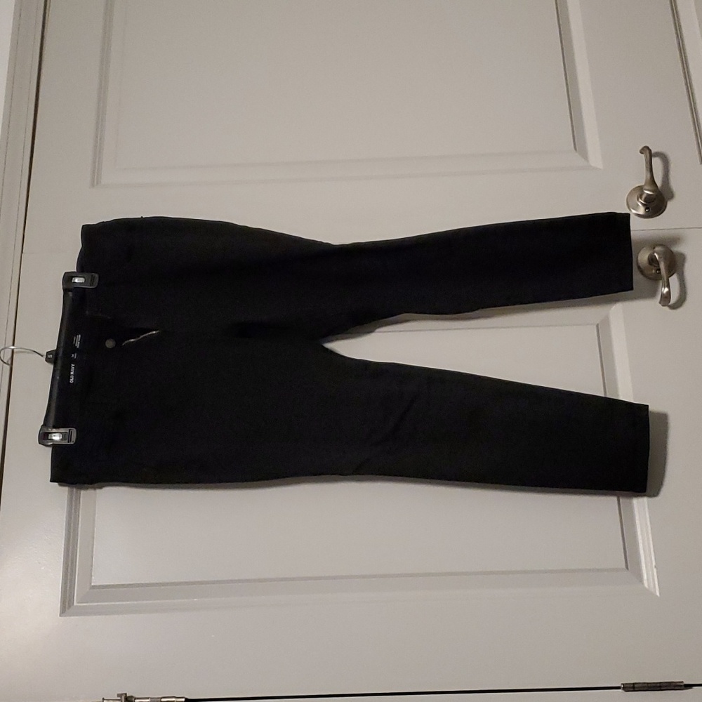 old navy black Rockstar super skinny jeans